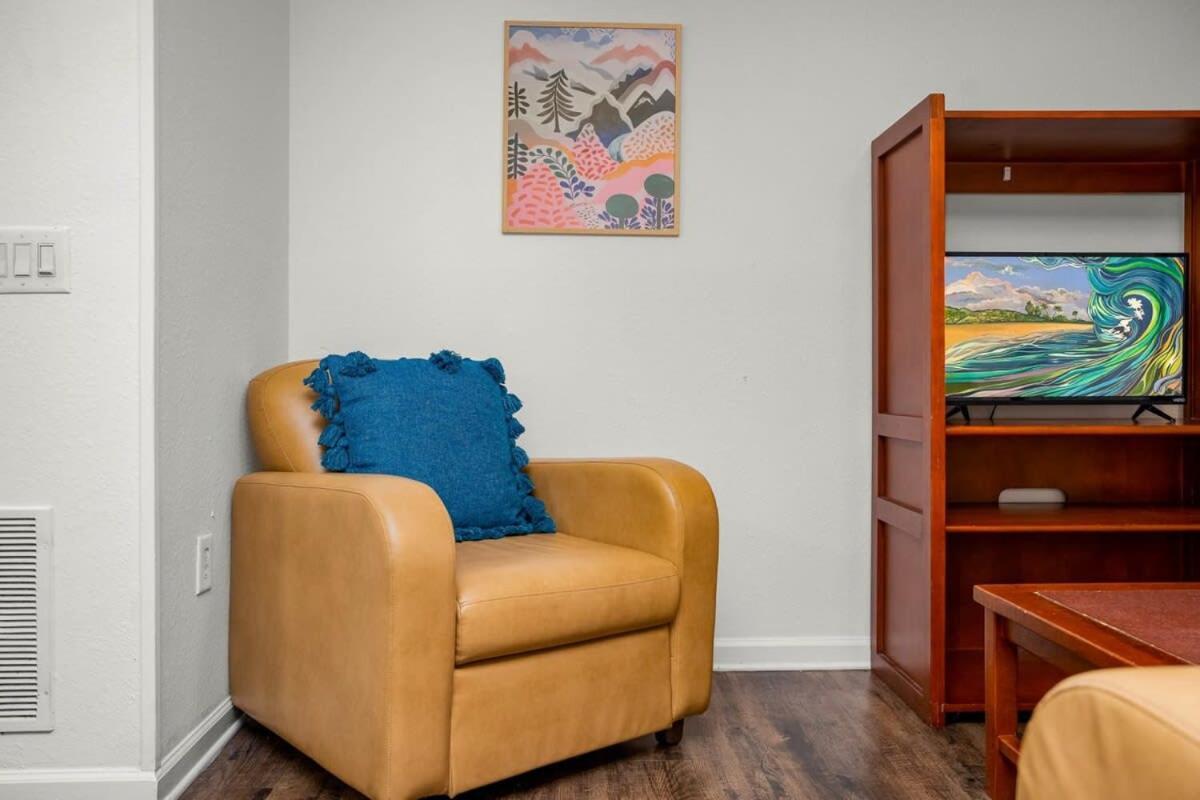 Budget Friendly Sleeps 8 Discounts Available Тампа Екстериор снимка